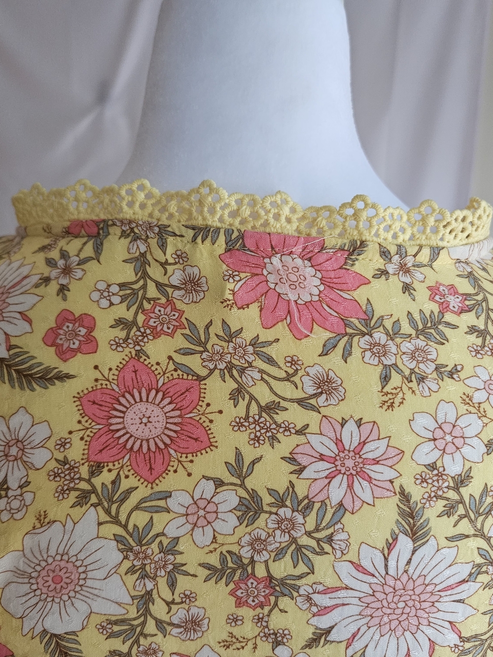 Yellow Pink Floral Boho Faux Wrap Smocked Blouse Lace Size M - Picture 5 of 14